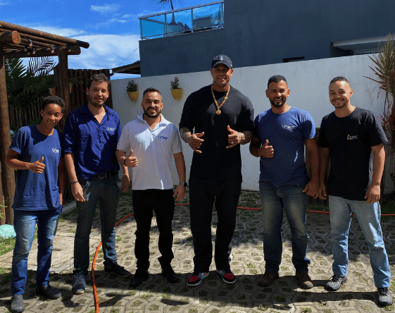 Leo Santana e Equipe Unike